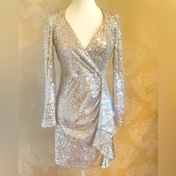 Badgley Mischka | Dresses | Belle By Badgley Mishka Beautiful Silver Sequin  Mini Dress | Poshmark